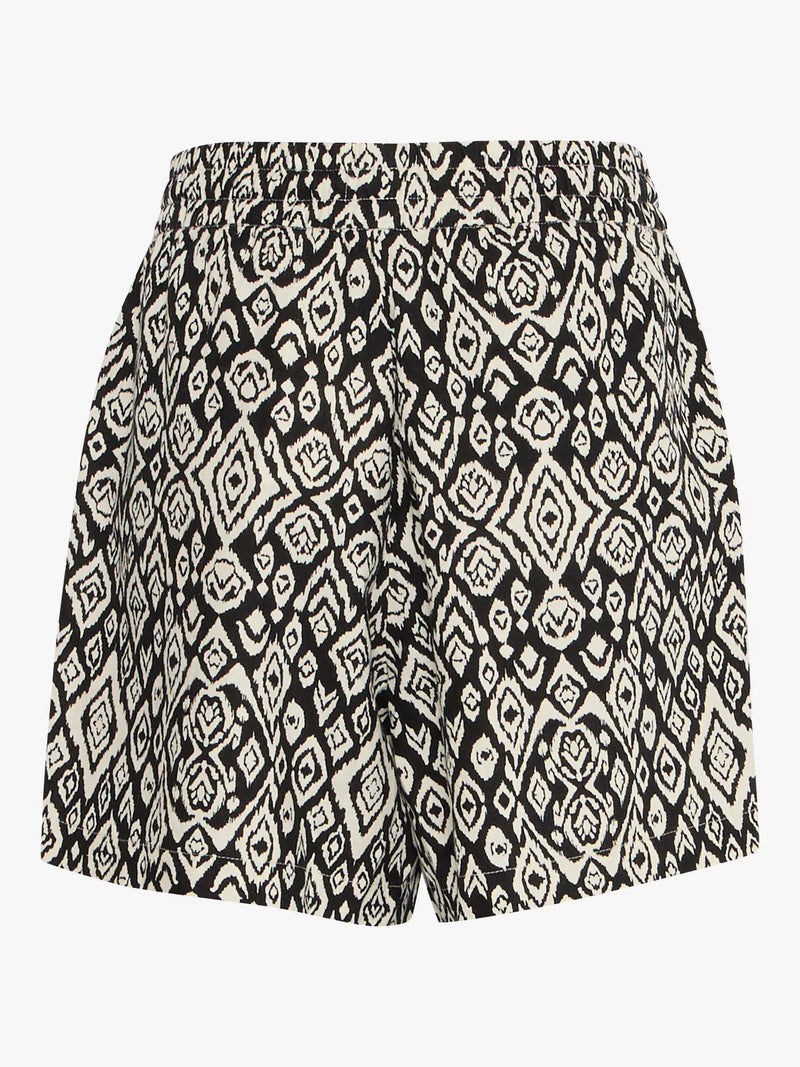 Ichi Linng Shorts