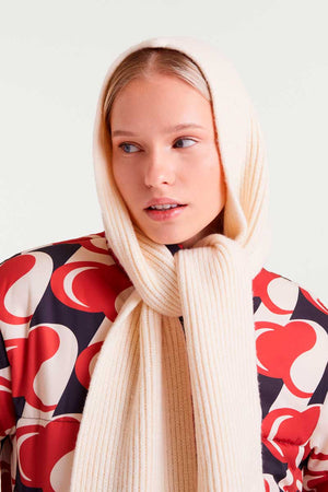 Compania Fantastica Off-White Knitted Hood
