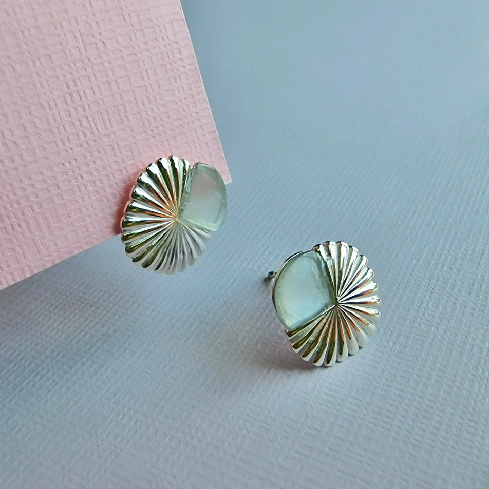 Vurchoo Peru Silver Eclipse Moonstone Studs