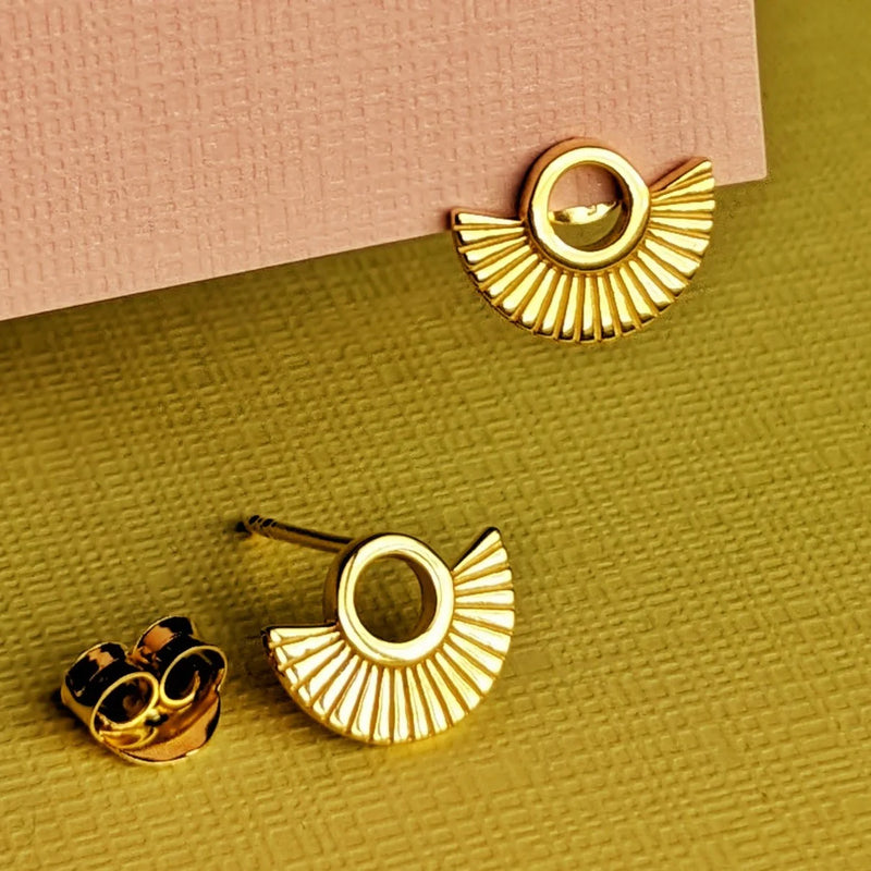 Vurchoo Nicaragua Art Deco Gold Fan Studs