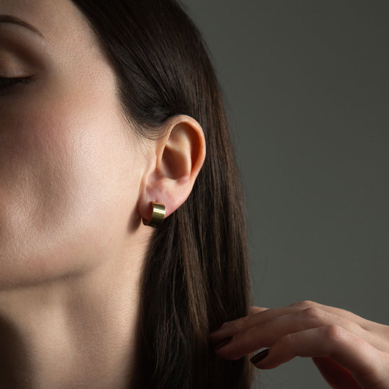 Weathered Penny Gold Vera Hoop Earrings