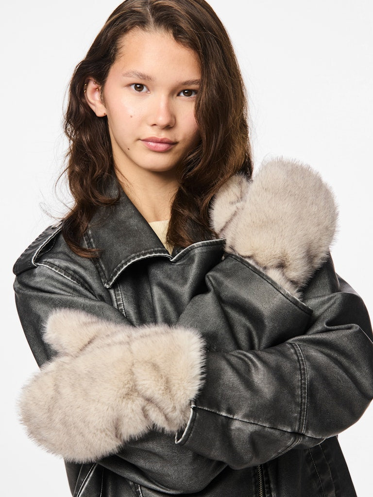 Pieces Fluffy Mittens