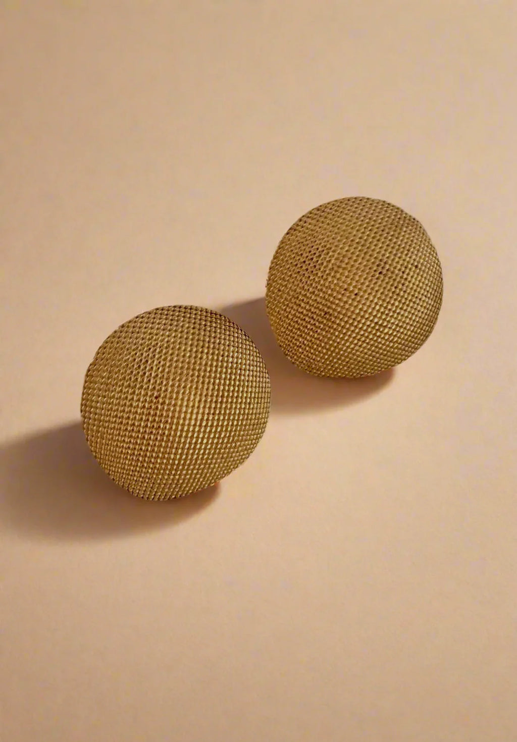 Waterproof Textured Round Studs