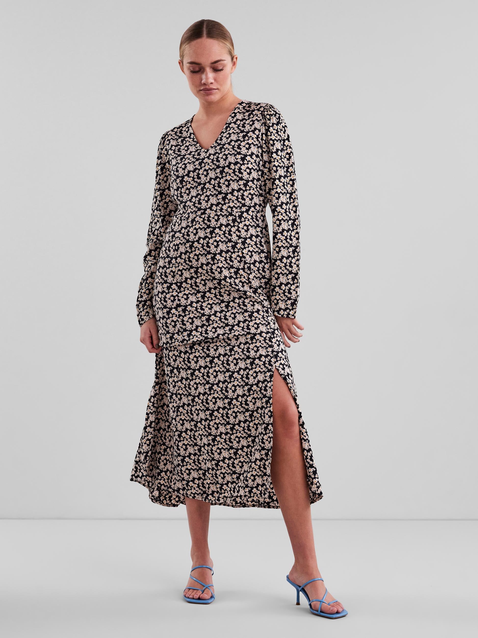Pieces midi dress sales